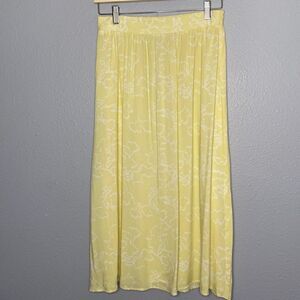 Nine West Yellow and White Pattern Maxi Skirt Size Small